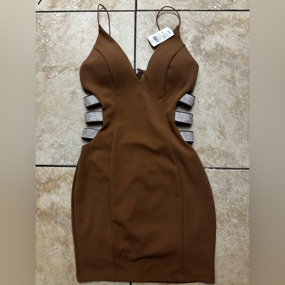 Brown Sleeveless Dress